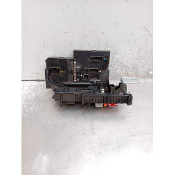 CAJA RELES / FUSIBLES 5DK01102252 2049065702 2049012502 2013