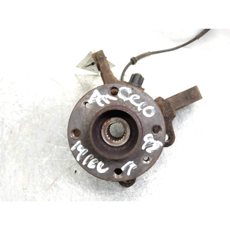 Recambio de mangueta delantera derecha para renault clio ii fase i (b/cbo) referencia OEM IAM  1.4G 1998
