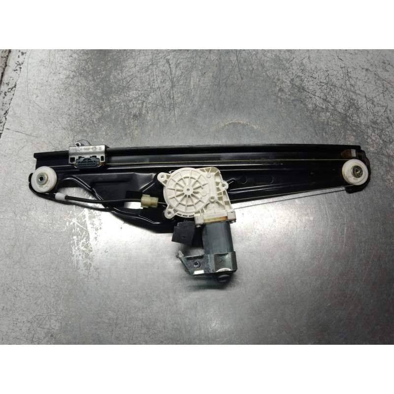 Recambio de elevalunas trasero izquierdo para bmw serie 5 berlina (e60) 530i referencia OEM IAM 6922319 994437102 7746005502 4P