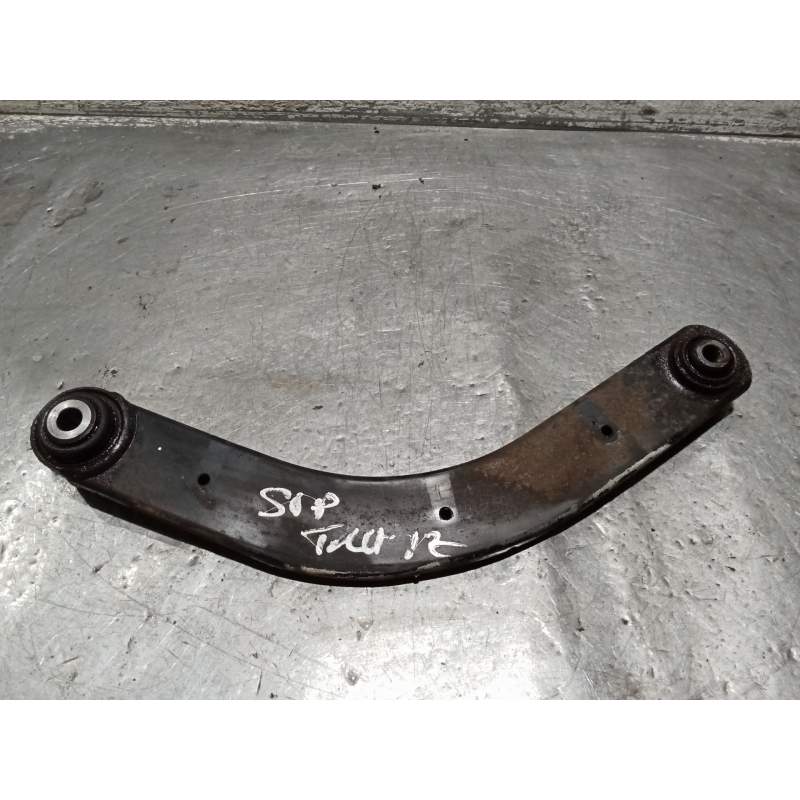 Recambio de brazo suspension superior trasero izquierdo para opel vectra c berlina club referencia OEM IAM  18G 2003