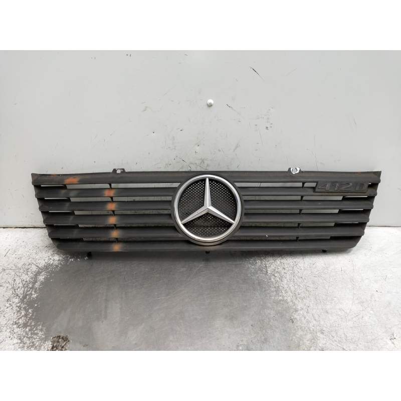 Recambio de rejilla delantera para mercedes-benz sprinter (w901,w904) caja cerr. 2.9 turbodiesel referencia OEM IAM   