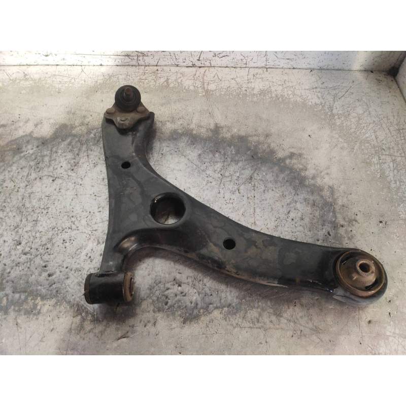 Recambio de brazo suspension inferior delantero derecho para toyota rav 4 (a2) 1.8 luna referencia OEM IAM   