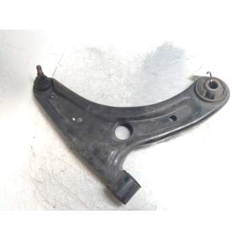 BRAZO SUSPENSION INFERIOR DELANTERO DERECHO 