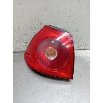 PILOTO TRASERO IZQUIERDO 1K6945095G 89032902 2003