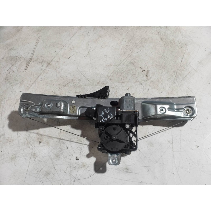 Recambio de elevalunas trasero izquierdo para opel insignia sports tourer 2.0 16v cdti referencia OEM IAM 20952450 964839109 