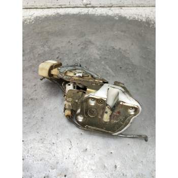 MOTOR CIERRE CENTRALIZADO DELANTERO DERECHO 3P 2000