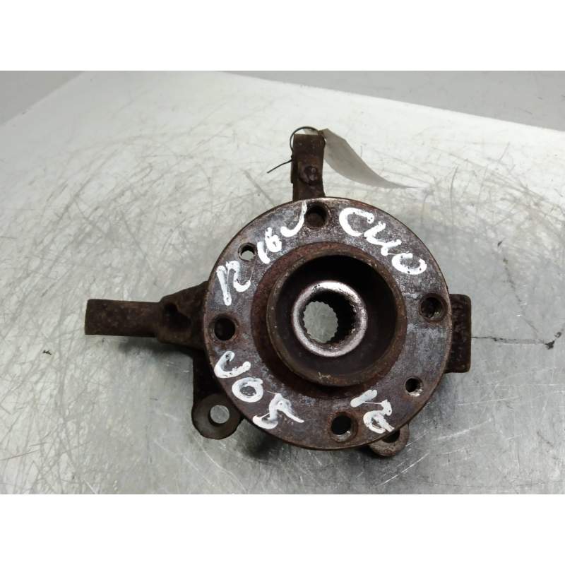 Recambio de mangueta delantera derecha para renault clio iii 1.2 16v referencia OEM IAM  12G 2005