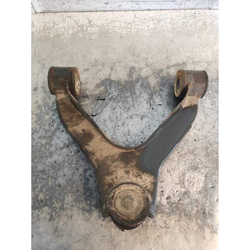 Recambio de brazo suspension superior delantero izquierdo para iveco daily furgón 2.3 diesel referencia OEM IAM   