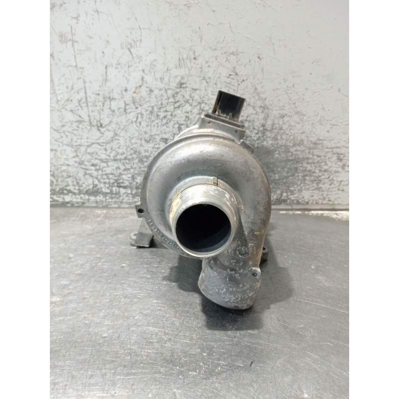 Recambio de bomba agua para volvo xc60 business plus 2wd referencia OEM IAM 31368715  