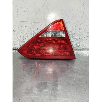 PILOTO TRASERO IZQUIERDO INTERIOR 8T0945093A 