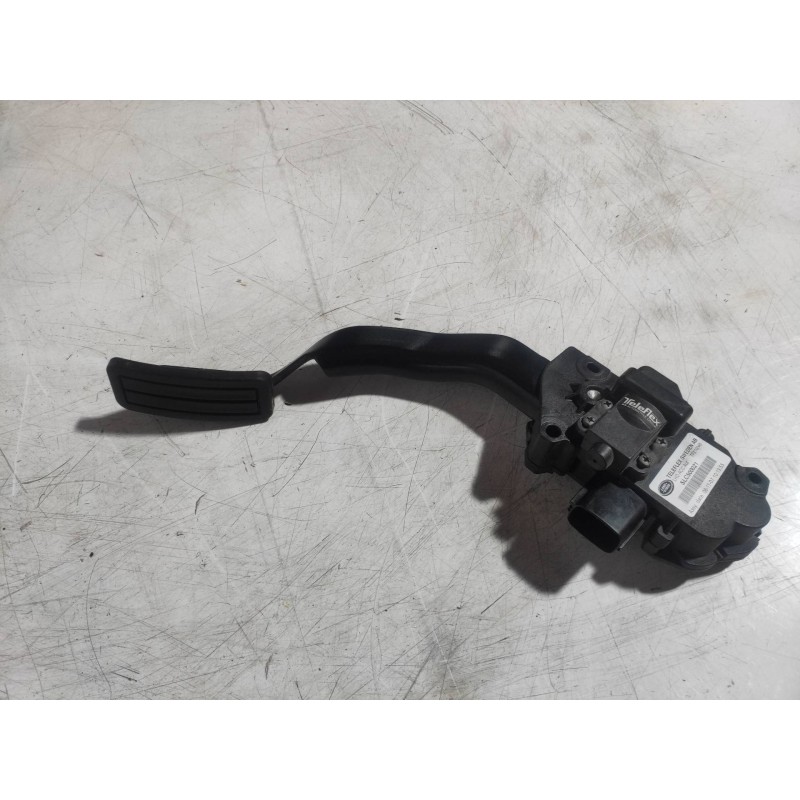 Recambio de potenciometro pedal para land rover discovery 2.7 td v6 cat referencia OEM IAM SLC500021 3256110000 