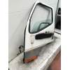 Recambio de puerta delantera izquierda para fuso (mitsubishi) canter 3c13 referencia OEM IAM  2P 2003