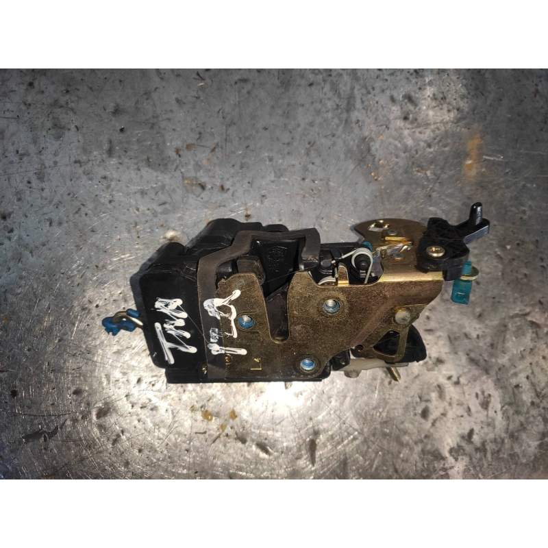 Recambio de motor cierre centralizado trasero izquierdo para chevrolet evanda cdx referencia OEM IAM   
