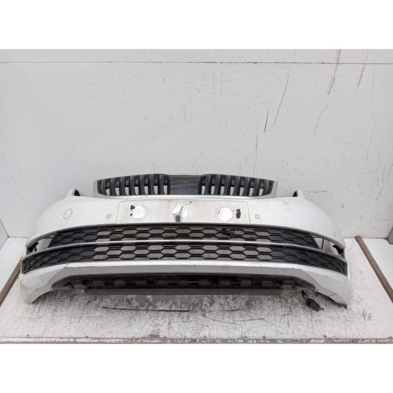 Recambio de paragolpes delantero para skoda octavia iii (5e3, nl3, nr3) 2.0 tdi referencia OEM IAM   