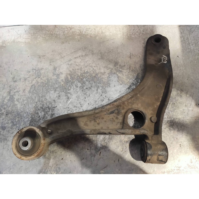 Recambio de brazo suspension inferior delantero izquierdo para renault master kombi l1h1 3,0t referencia OEM IAM   