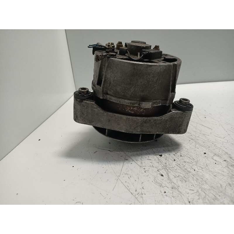 Recambio de alternador para bmw serie 7 (e23) 728i referencia OEM IAM 0120469560  BOSCH 80A