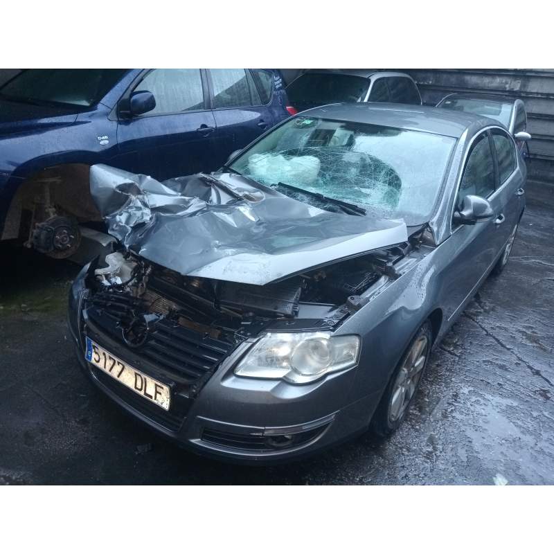 VOLKSWAGEN PASSAT BERLINA (3C2)