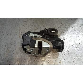 MOTOR CIERRE CENTRALIZADO DELANTERO DERECHO 4B5041000 