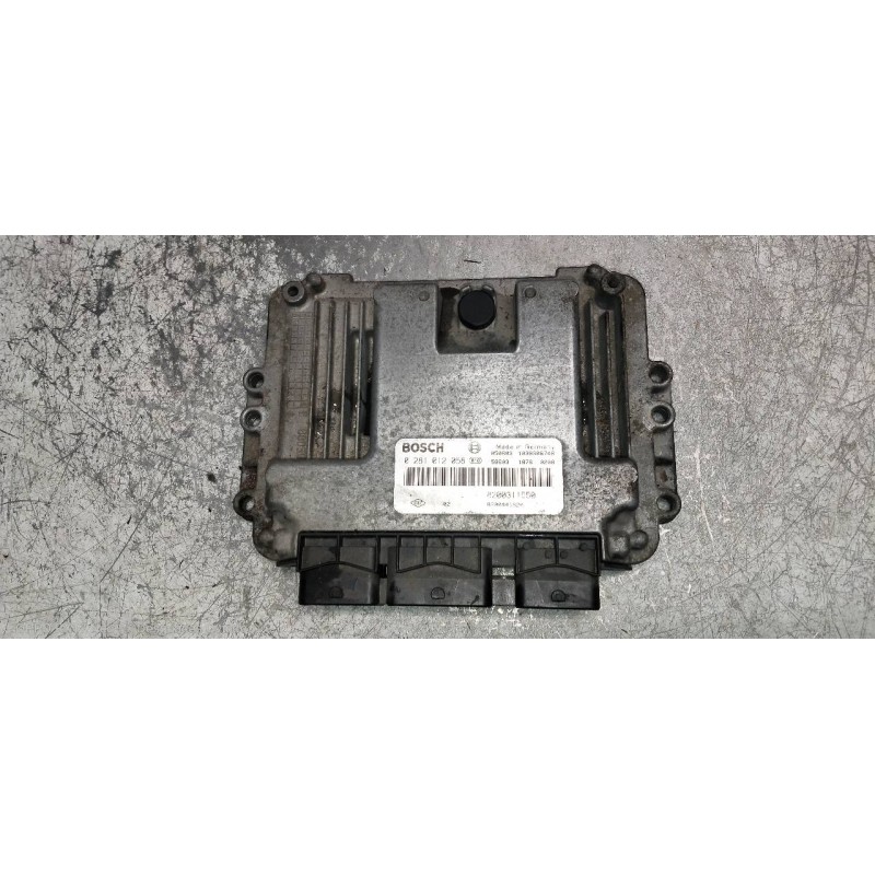 Recambio de centralita motor uce para renault laguna ii (bg0) confort authentique referencia OEM IAM 0281012058 8200311550 82004