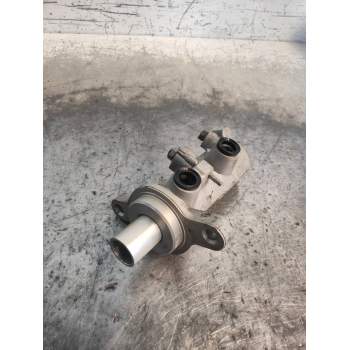 BOMBA FRENO 0204Y24450 23HPI 2014