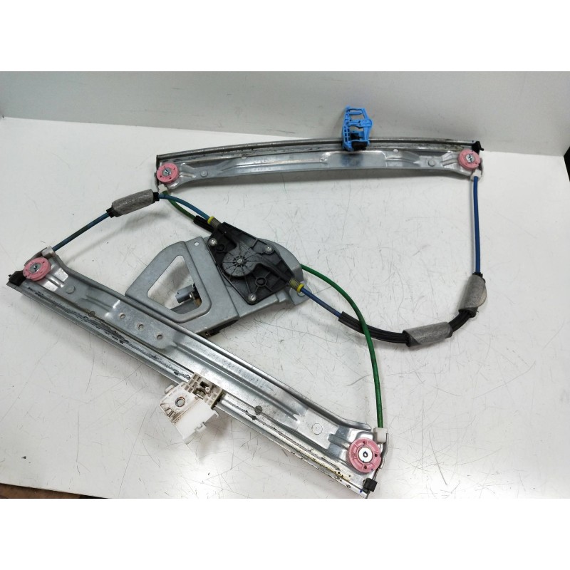 Recambio de elevalunas delantero derecho para peugeot 208 allure referencia OEM IAM 9674252380  3P