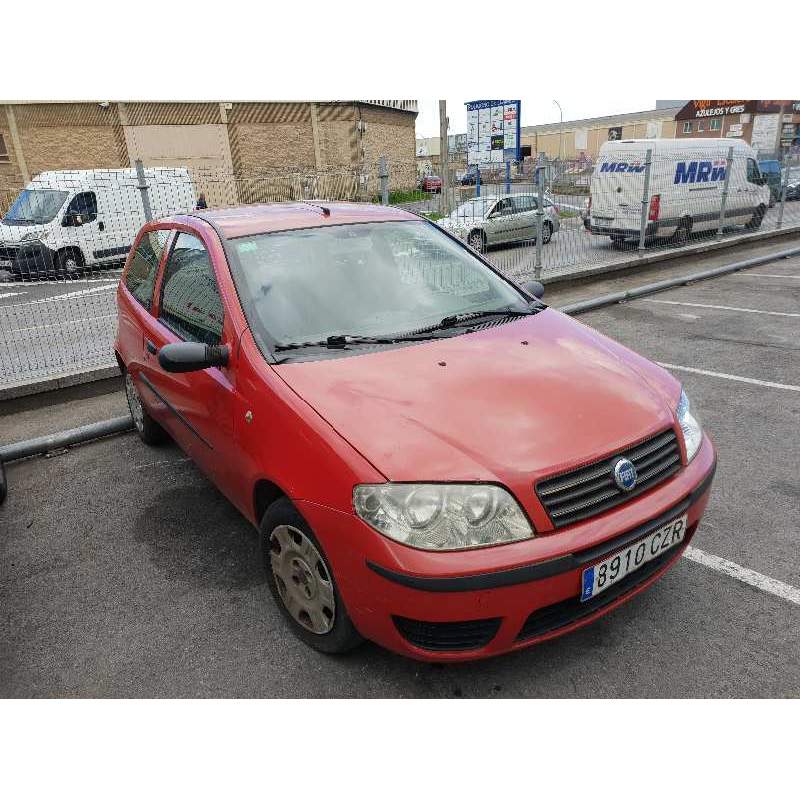 FIAT PUNTO BERLINA (188)