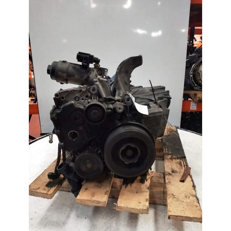 Recambio de despiece motor para bmw serie 5 berlina (e60) 520d referencia OEM IAM 204D4 86645100 