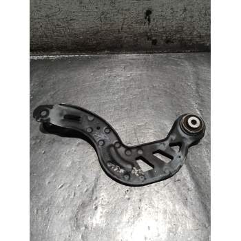 BRAZO SUSPENSION SUPERIOR TRASERO DERECHO A2463501006 180CDI W246/2016
