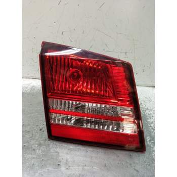 PILOTO TRASERO IZQUIERDO INTERIOR 04806369AB BL05BD7896 2009
