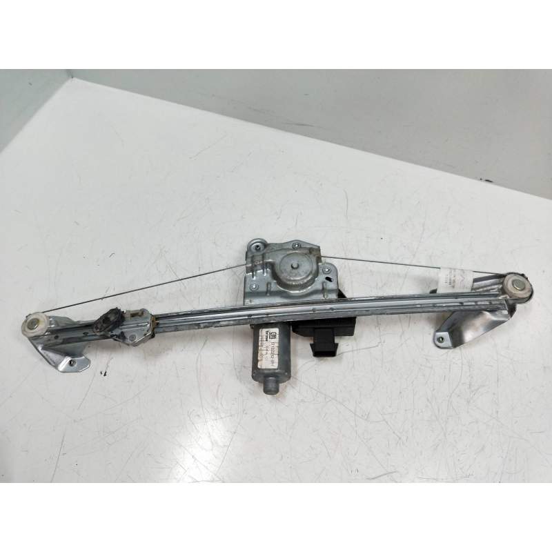 Recambio de elevalunas trasero derecho para opel zafira b 1.9 cdti referencia OEM IAM  5P 2005