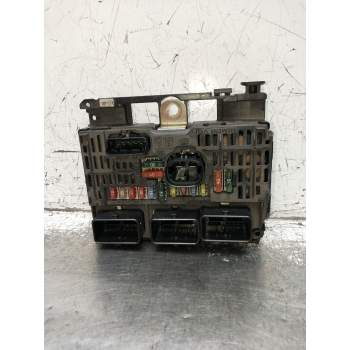 CAJA RELES / FUSIBLES 9661682980 BSML1100 2004