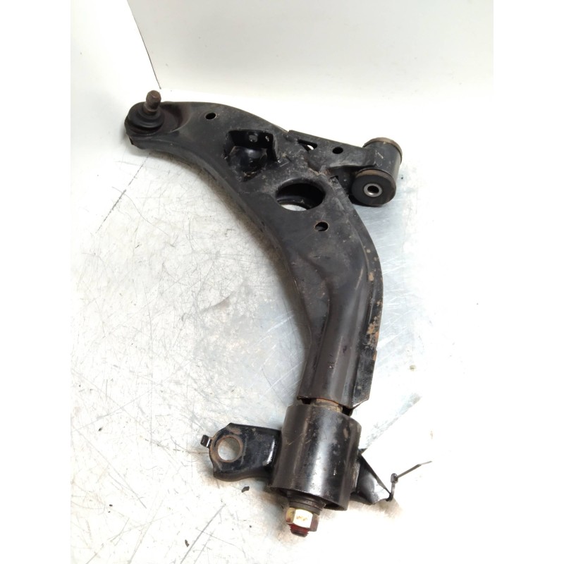 Recambio de brazo suspension inferior delantero izquierdo para kia clarus 1.8 slx berlina referencia OEM IAM   