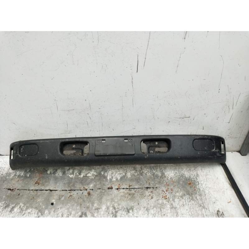 Recambio de paragolpes delantero para fuso (mitsubishi) canter 3c13 referencia OEM IAM   2003