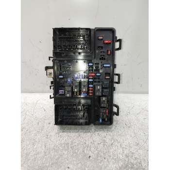 CAJA RELES / FUSIBLES FG9T14A067MD 