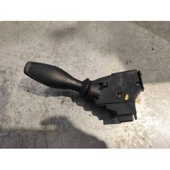 MANDO LUCES 8A6T13335AD 2014