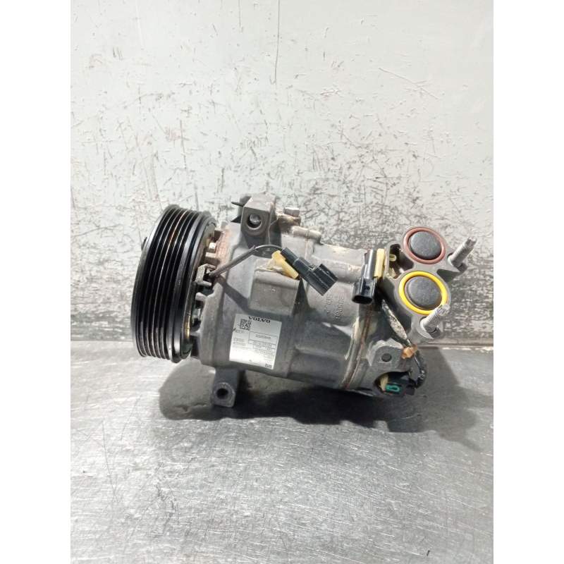 Recambio de compresor aire acondicionado para volvo xc60 business plus 2wd referencia OEM IAM 32260849  