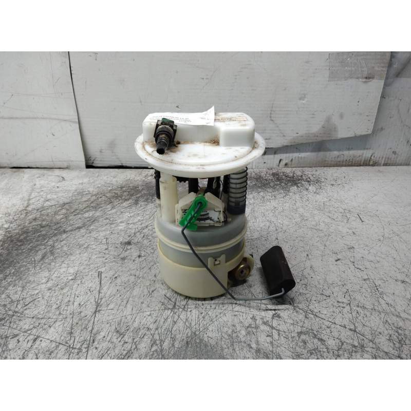 Recambio de bomba combustible para dacia logan ambiance referencia OEM IAM 8200307403A 0974690990003 
