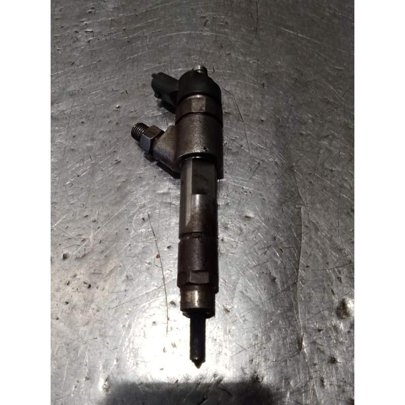 Recambio de inyector para renault trucks mascott furgoneta 150.65 (a00300166) referencia OEM IAM 04455120002  BOSCH