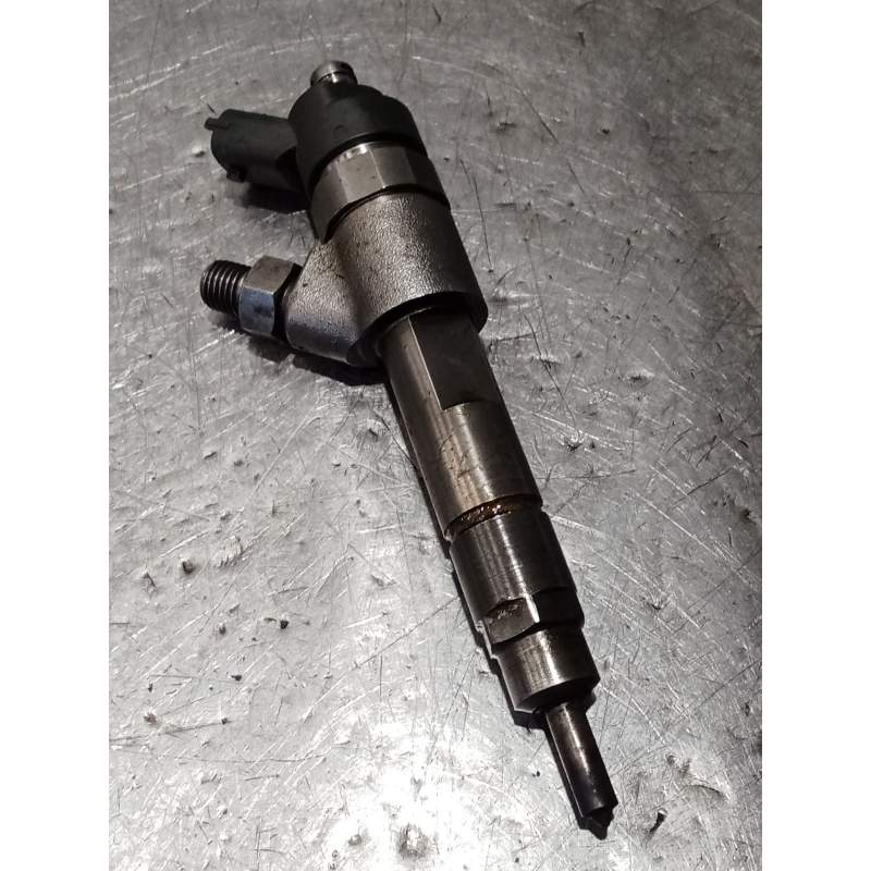 Recambio de inyector para renault trucks mascott furgoneta 150.65 (a00300166) referencia OEM IAM 0445120002  BOSCH