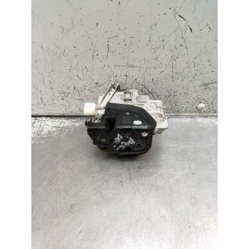 MOTOR CIERRE CENTRALIZADO DELANTERO DERECHO 8E1837016AA 4P 2005