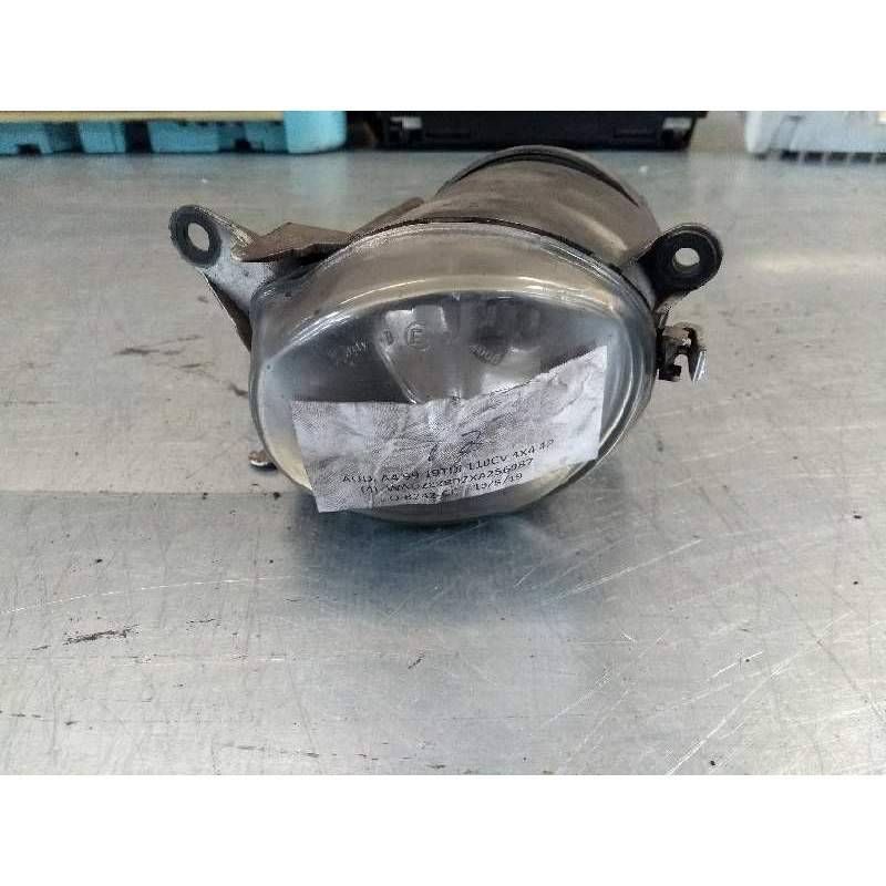 Recambio de faro antiniebla izquierdo para audi a4 berlina (b5) 1.9 tdi quattro referencia OEM IAM   99