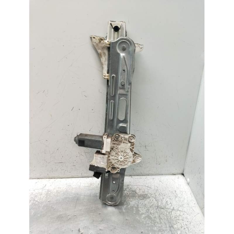 Recambio de elevalunas trasero izquierdo para opel vectra c berlina club referencia OEM IAM  4P 2003