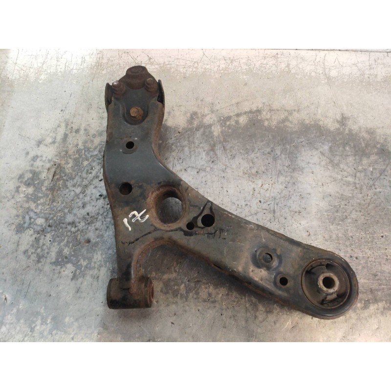 Recambio de brazo suspension inferior delantero izquierdo para toyota corolla (e15) luna referencia OEM IAM   