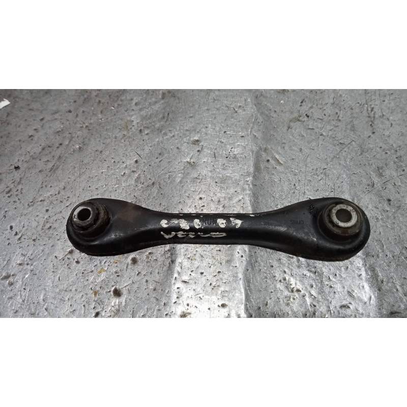 Recambio de brazo suspension superior trasero izquierdo para volvo c30 d5 kinetic referencia OEM IAM ANTERIOR  