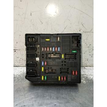 CAJA RELES / FUSIBLES 284B64544R 0431292100235 2009