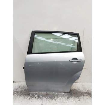 PUERTA TRASERA IZQUIERDA 5P 2004