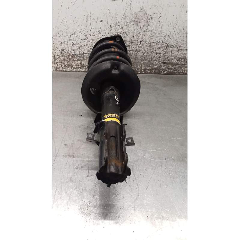 Recambio de amortiguador delantero izquierdo para mercedes-benz viano (w639) cdi 2.2 (639.811, 639.813, 639.815, 639.711, 639.71