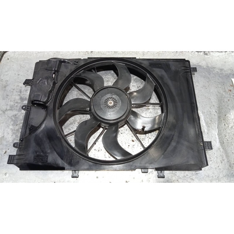 Recambio de electroventilador para mercedes clase b (w246) b 180 cdi be (246.200) referencia OEM IAM 0130308401 A2465000093 