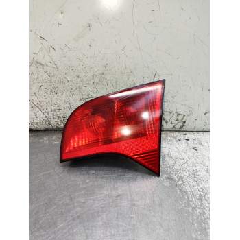 PILOTO TRASERO DERECHO INTERIOR 8E9945094 