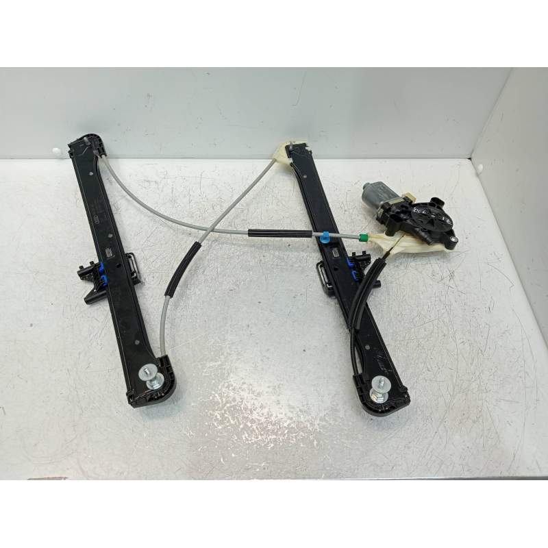 Recambio de elevalunas delantero izquierdo para audi a3 sportback (8vf) basic e-tron referencia OEM IAM 8V4837461 A001376457 